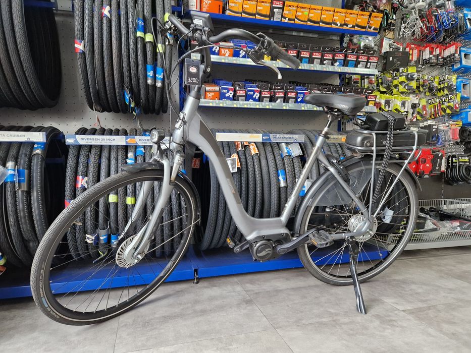 Rower elektryczny Giant Elegance