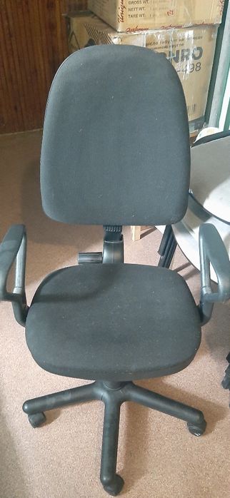 Офисные стулья,кресла