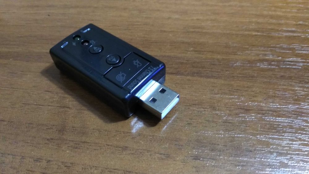 Продам звуковую карту USB  3.5 мм, аудио и микрофон выходы.