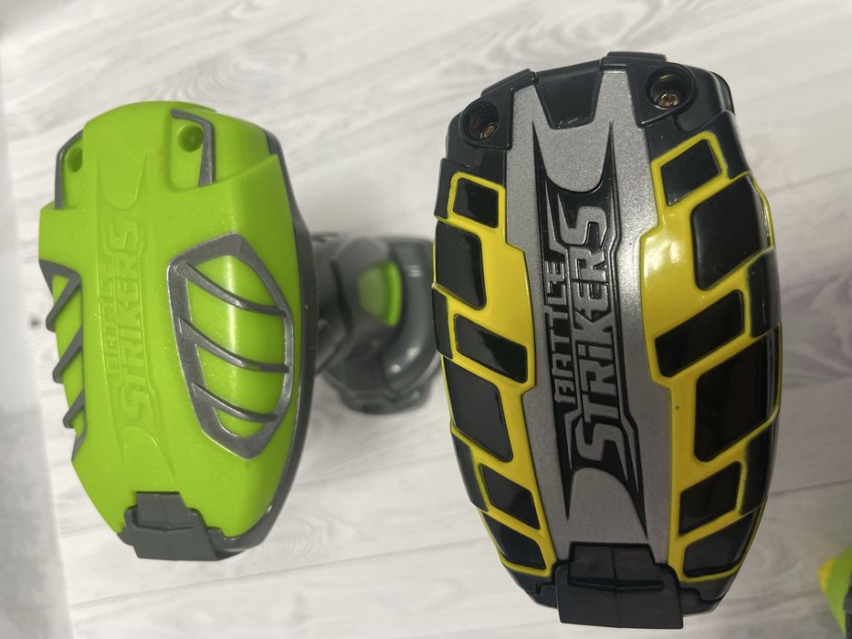 Battle Strikers магнітний бейблейд