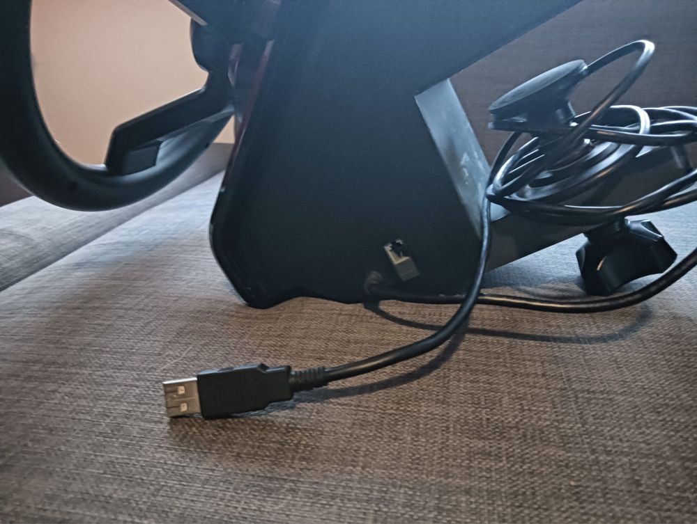 Kierownica Logitech G Saitek z Pedałami i Panlem Bocznym