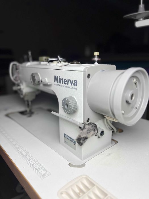 Minerva M0201JD Промислова швейна машинка з крокуючою лапкою