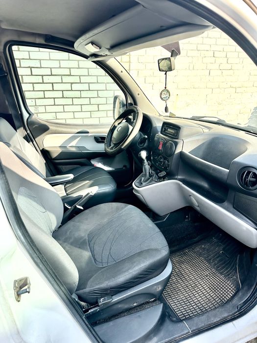 Продам Fiat Doblo Пасажир, Дизель 2009 рік