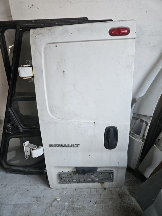 Trafic vivaro skrzydełka drzei tył lewe