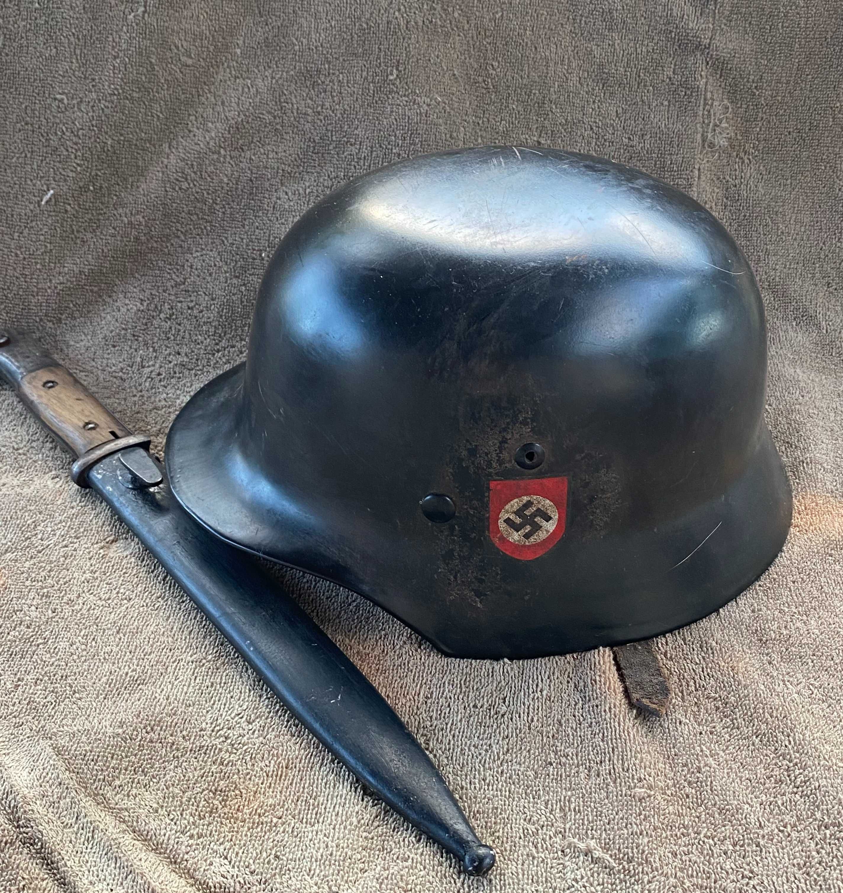 Niemcy 2 wojna  helm  SS.   M35 czarny