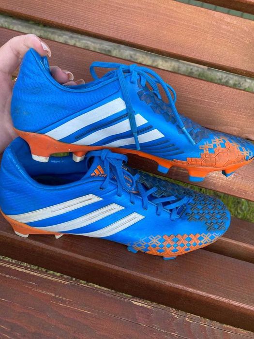 Копочки, футбольні бутси adidas Predator