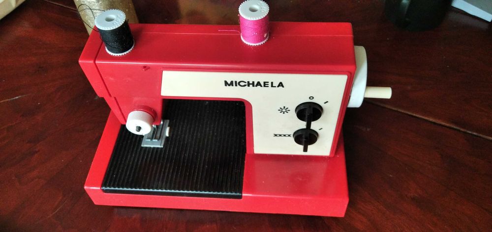 Sprzedam PIKO maszynę do szycia dla dzieci dawne NRD rok 1979