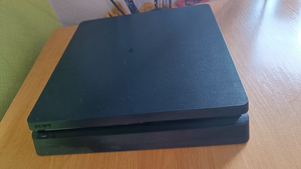 Sony PlayStation 4 Slim 500GB Jet Black