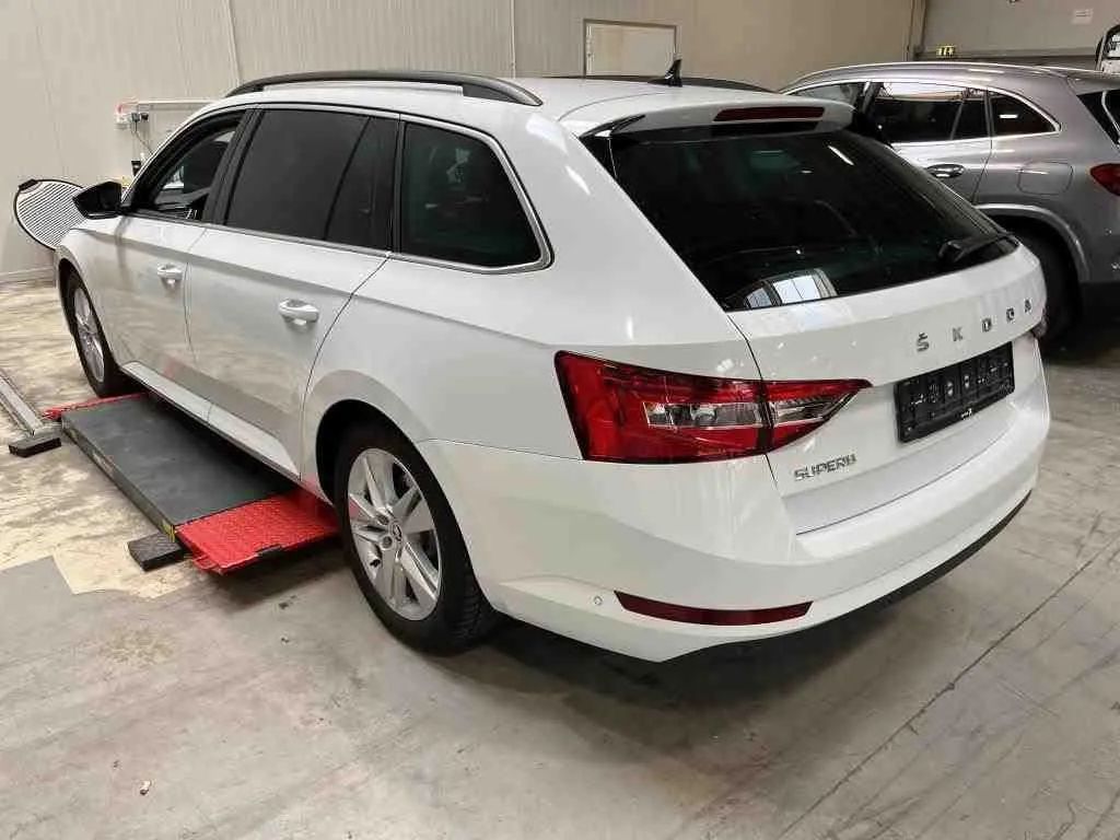 Skoda Superb 1.4 TSI HYBRYDA 218 KM Plug-in, WEBASTO, Skóra, HAK, ACC