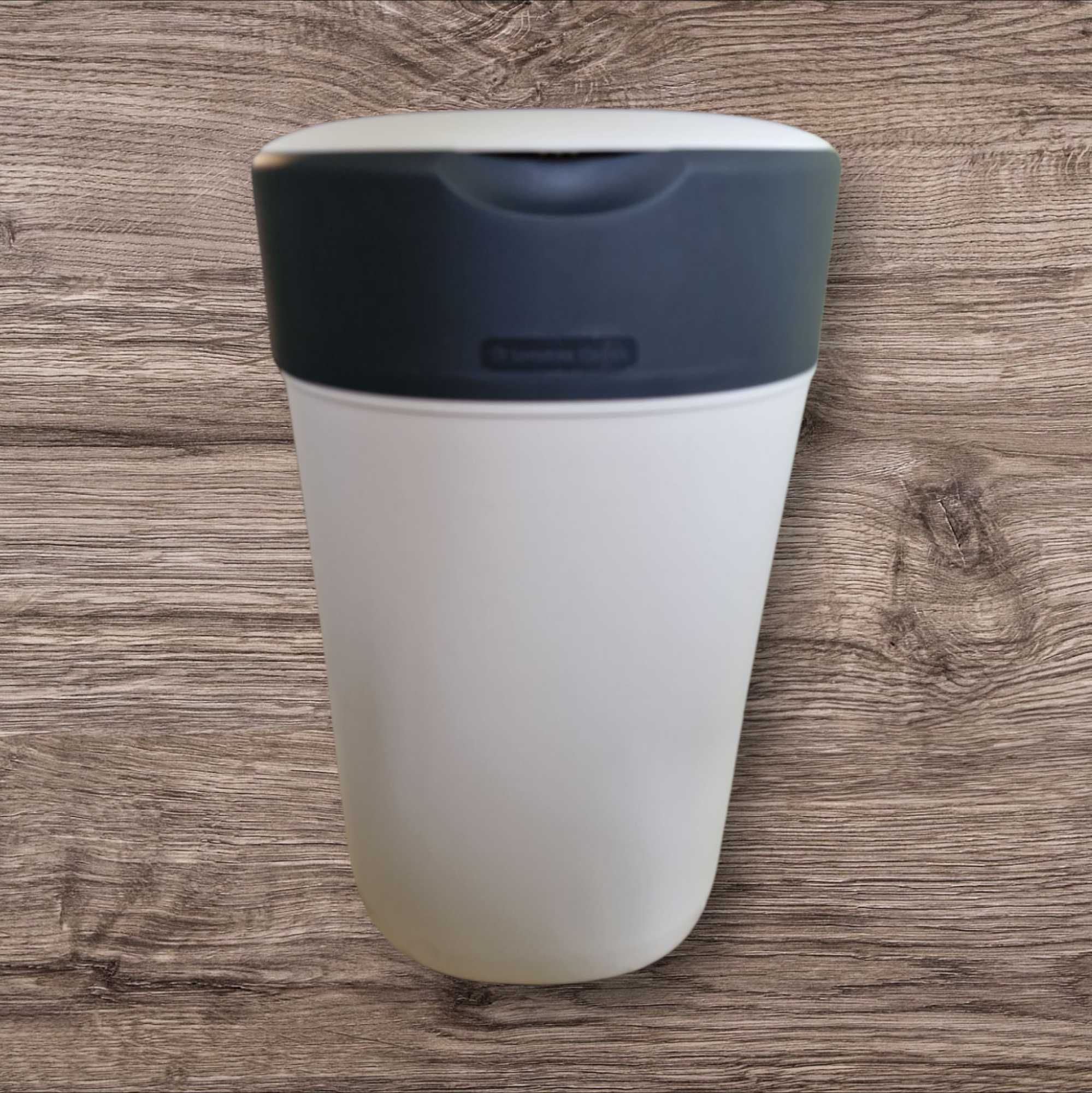 Kosz na pieluchy Tommee Tippee Twist & Click biały