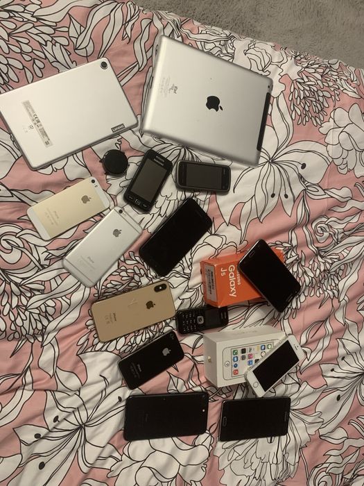 Pakiet telefonów i tabletów  na odzysk rezerwacja
