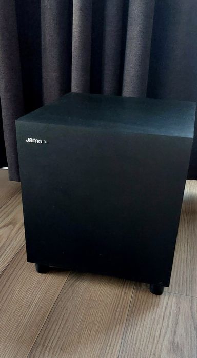 Subwoofer Jamo 210