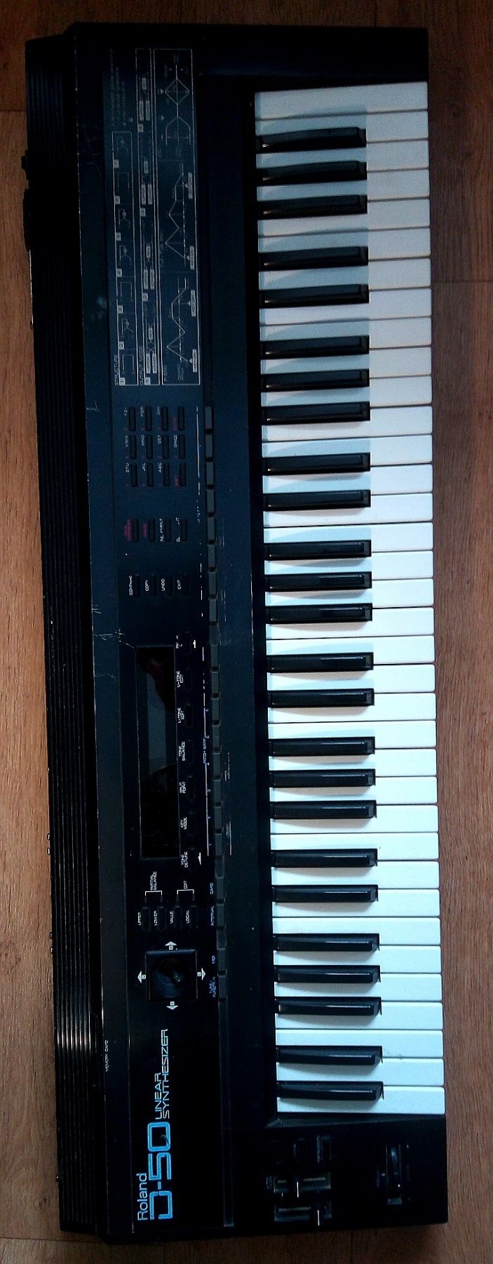 Roland d50 синтезатор з кофром