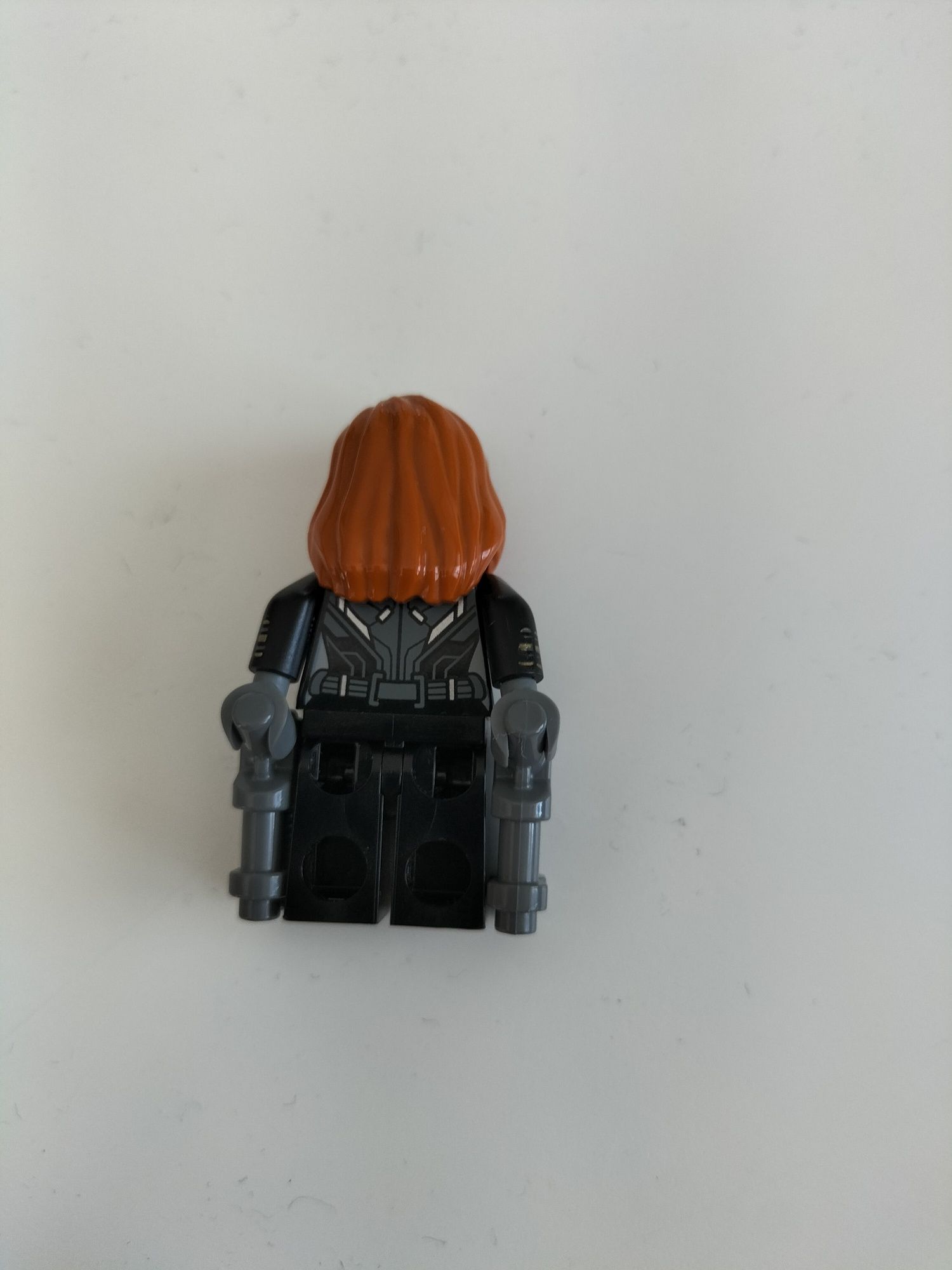 Oryginalna mini figurka LEGO Avengers- Czarna Wdowa