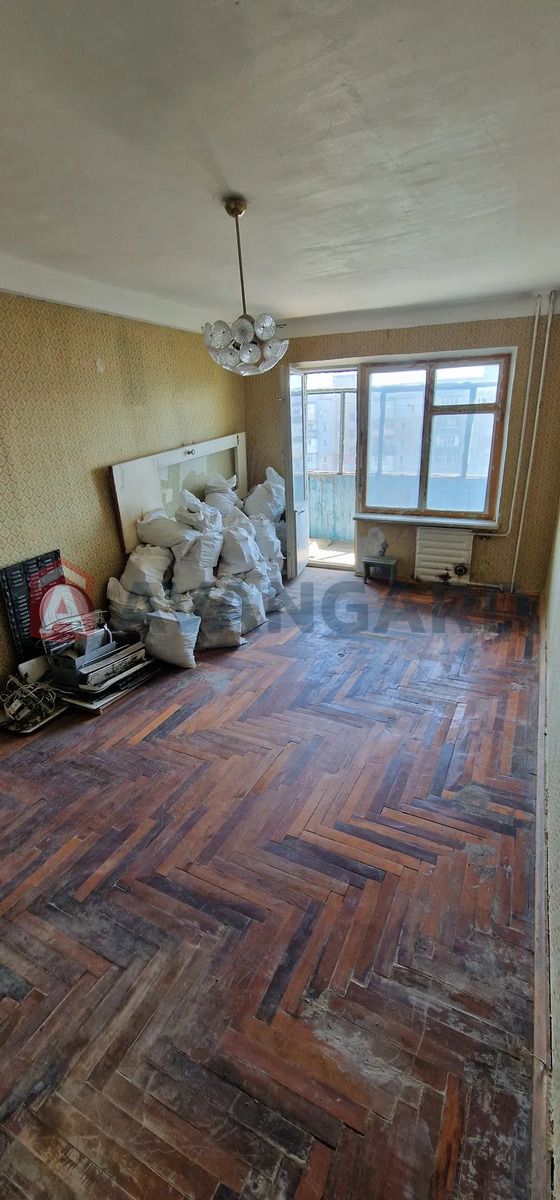 Продаж 2 к. квартири. Космос. Комарова.