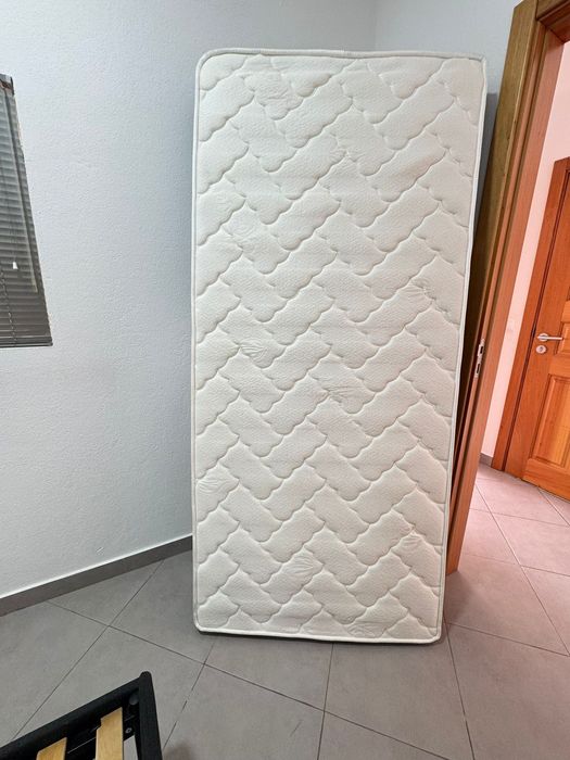 Venda cama solteiro