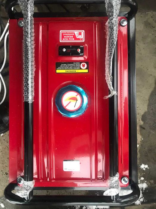 Генератор Doratex PGG 2,7 кВт 3 фазний бензиновий