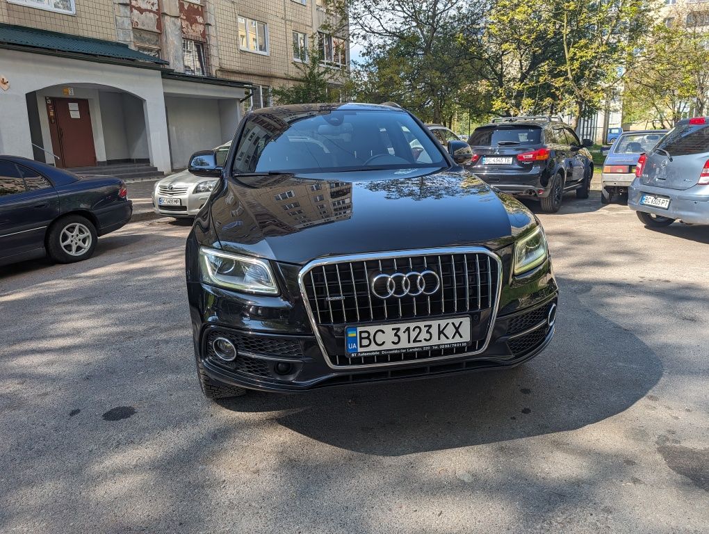 Продаж автомобіля AUDI Q5