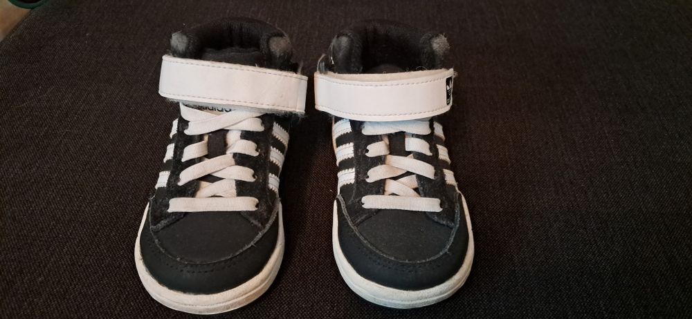 Buty trampki adidas 20 dla dziecka