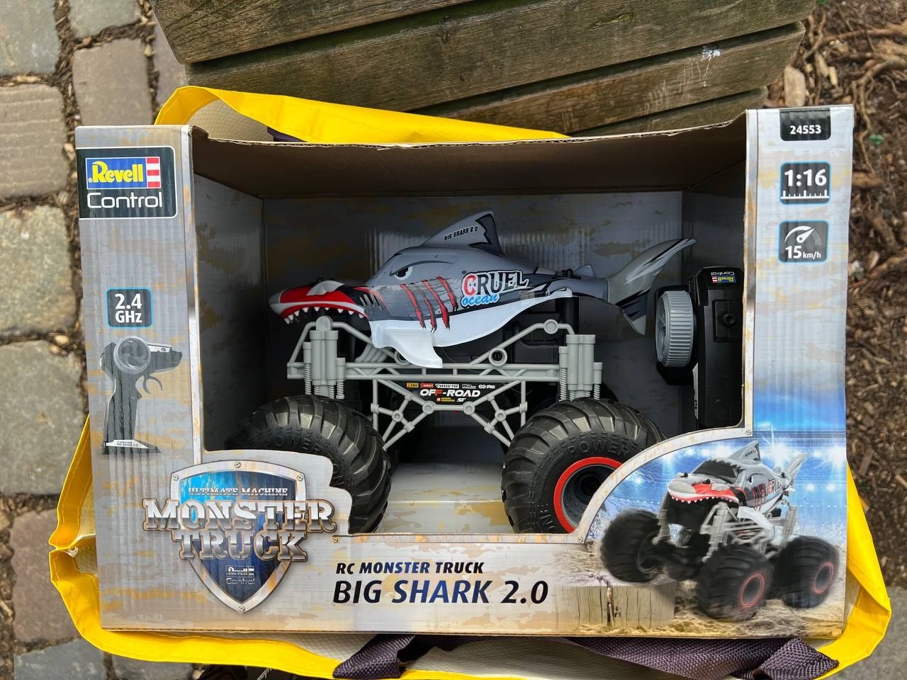 Радиоуправляемый автомобиль RC Monster Truck Big Shark 2.0

Тип/Группа
