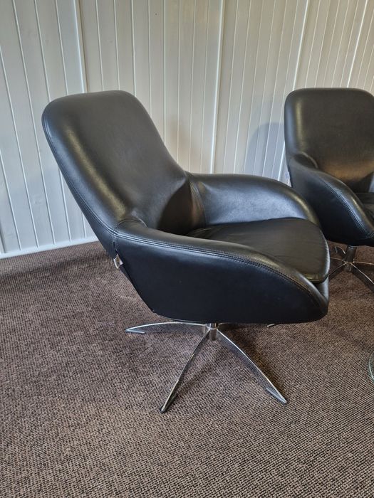 Fotele kubełkowe Hjort Knudsen czarne skóra