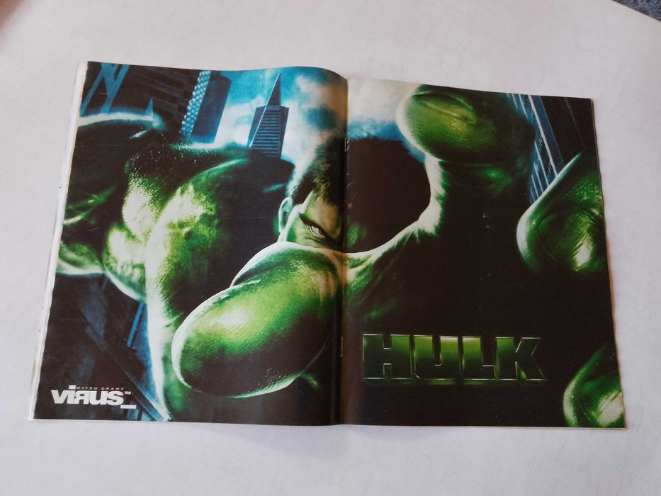 Plakat Hulk+ Lara Croft Tomb Raider