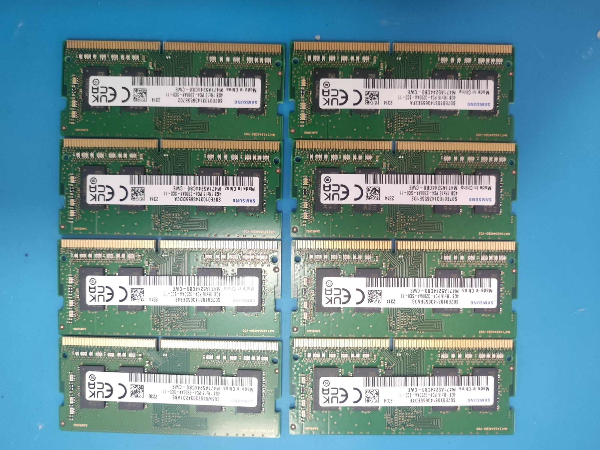 Модуль памяти Samsung для ноутбука SO-DIMM 4 Gb DDR4 PC4-3200