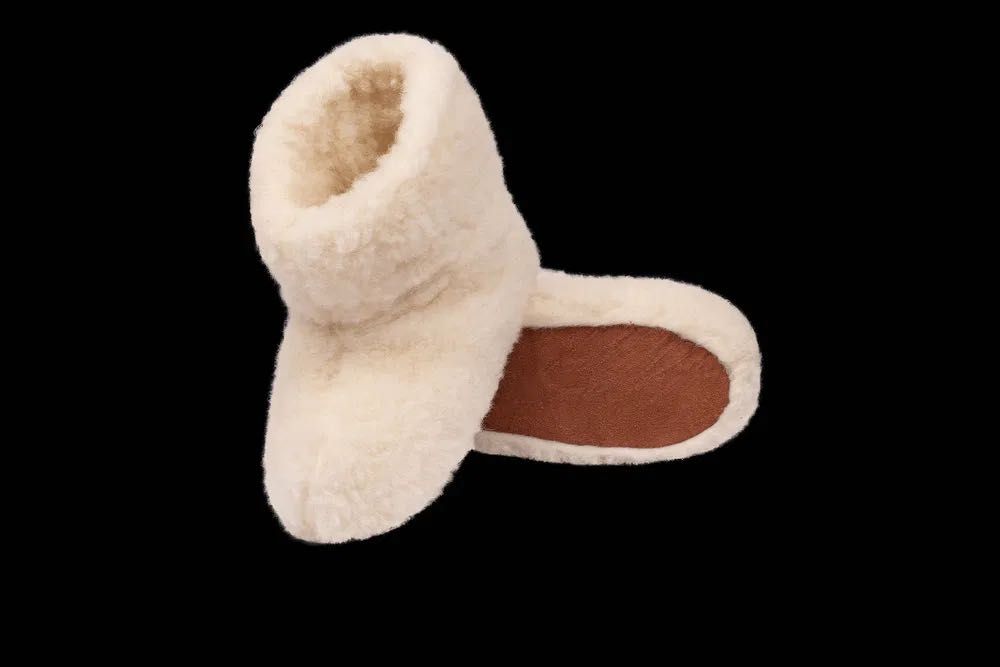 Kapcie/bambosze Woolca wełna merino na prezent rozmiar 25/26 białe wys