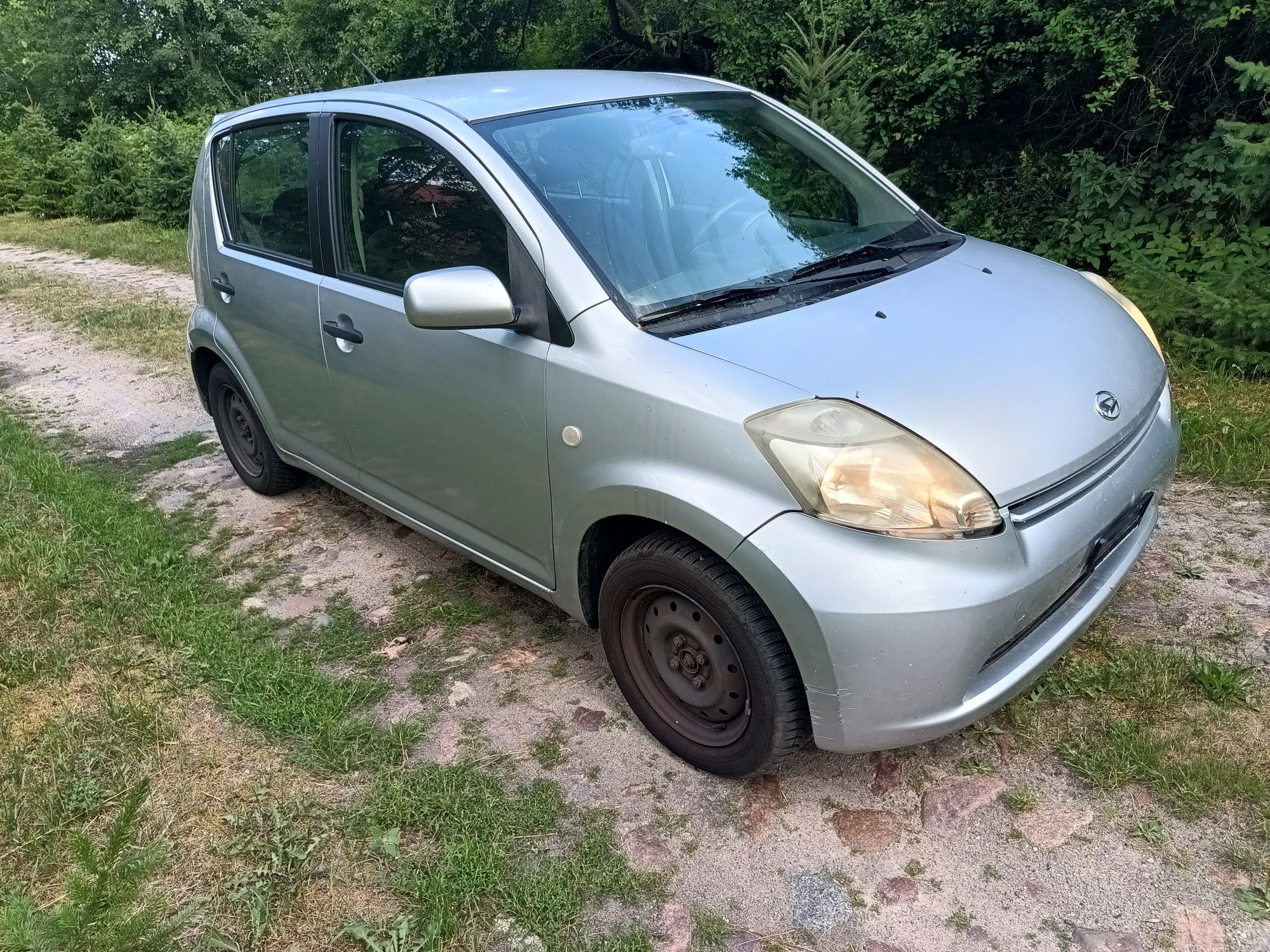 Daihatsu Sirion 1.3 4WD 4x4 klimatyzacja ks. serwisowa