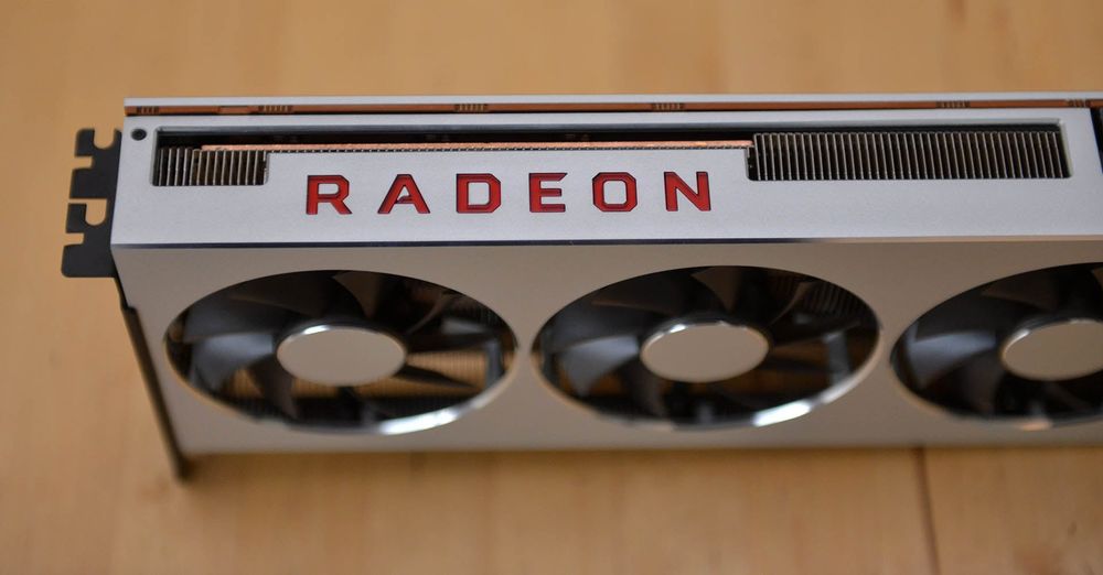 Placa gráfica Radeon vii 16gb