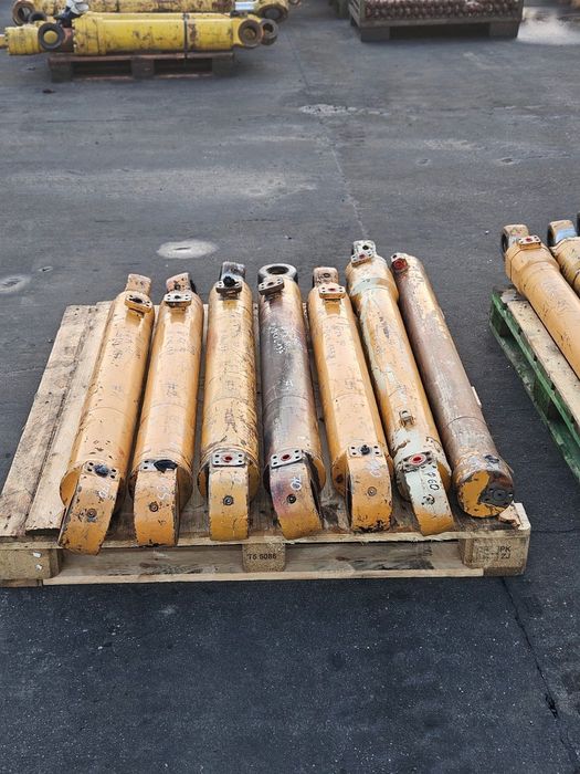 siłownik hydrauliczny case używany hurt