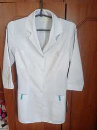 Продам медицинский пиджак 38 размер