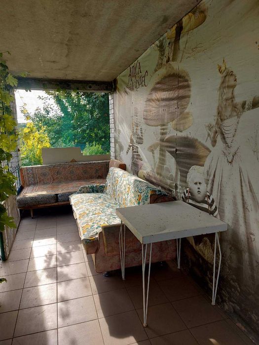 Продаж будинку в мальовничому місці біля водойми з гарним краєвидом