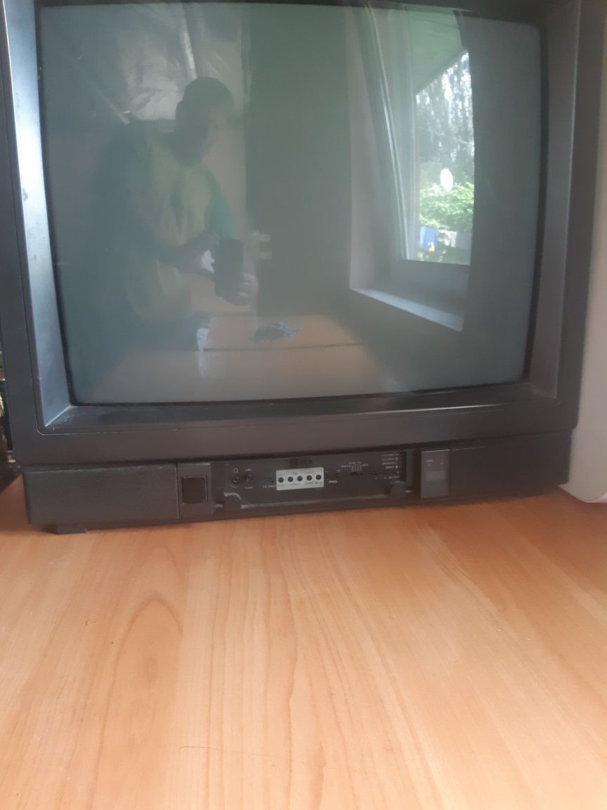 Телевизор Sanyo 51 см.