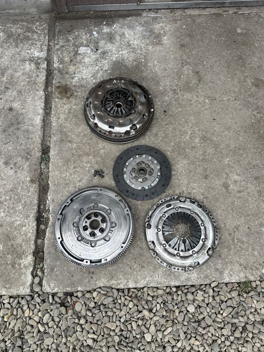 Демфер Маховик1.9  А-5 Пассат Б-6 Тоуран Кадді Гольф5 Oktavia A-5 Golf