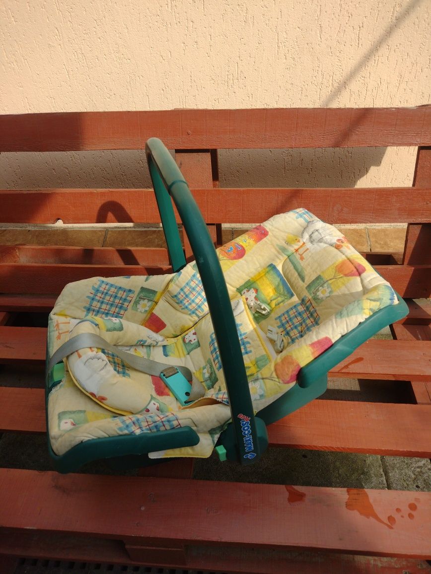 Автокрісла,люлька Maxi Cosi Plus