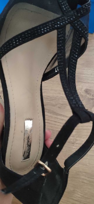 Sapatos de salto alto pretos da Salvatore giulianno, como novos