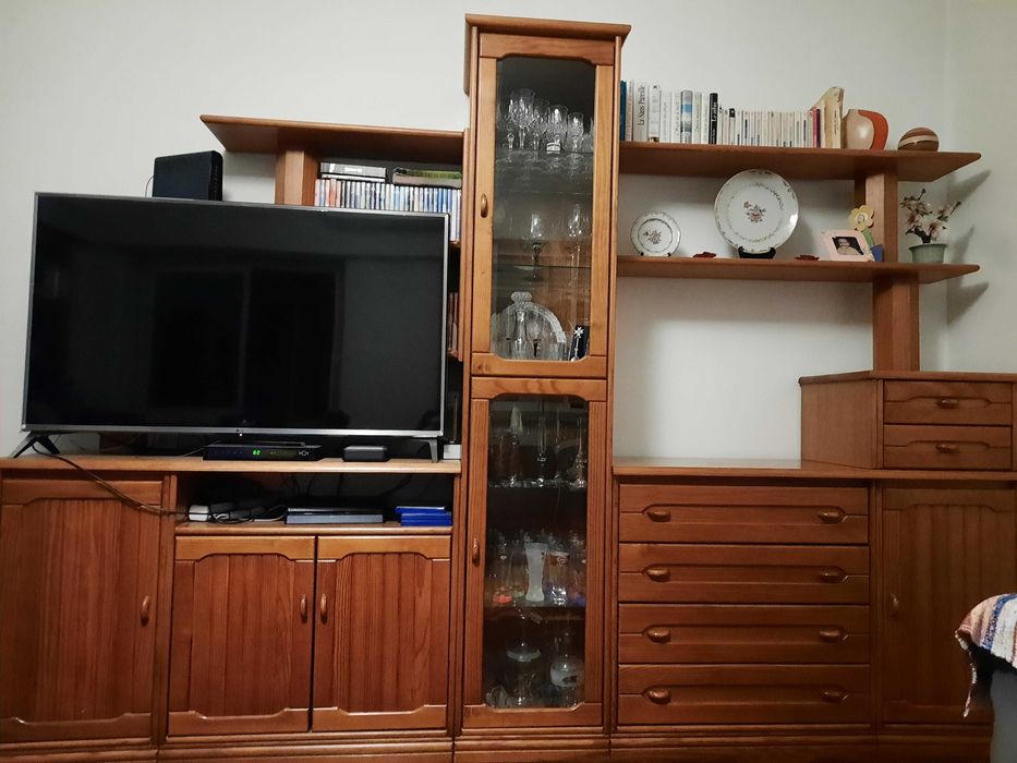 Móvel Sala- Pinho maciço.