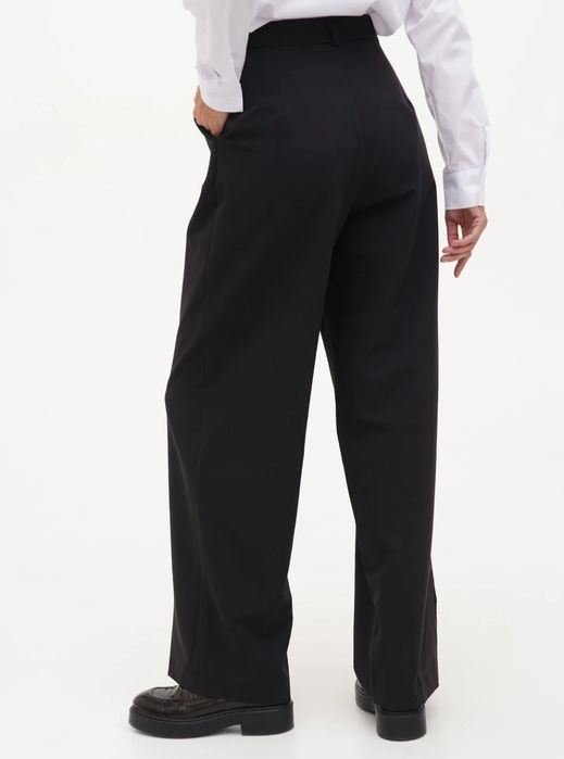 НОВІ Чорні Штани палаццо розмір Л ( kasta design)