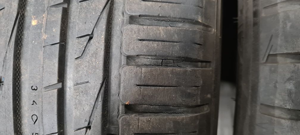 225/50R17 98W Nokian Hakka Blue 2