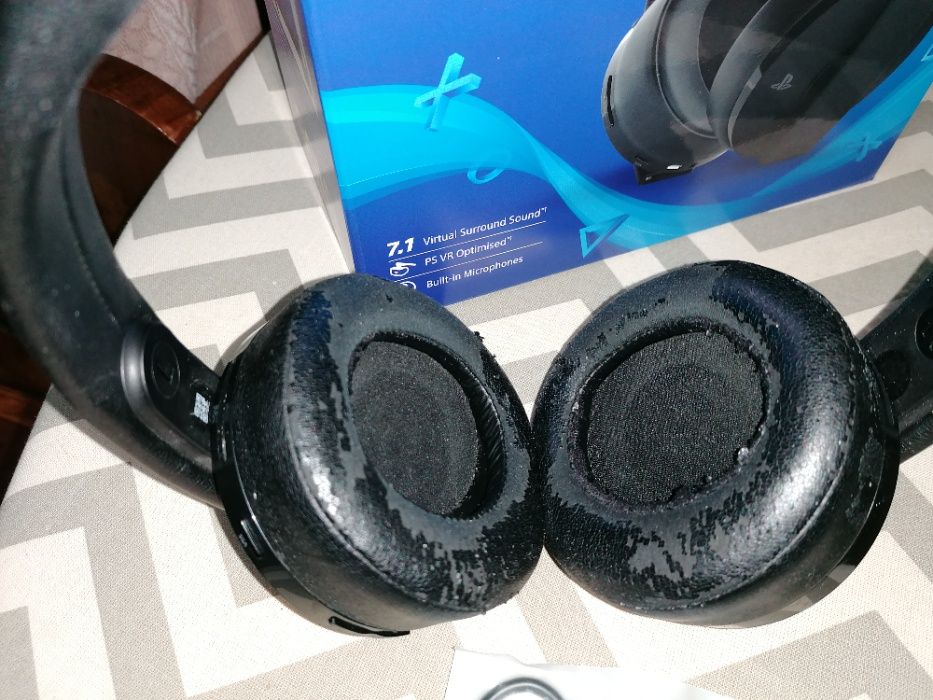 PS4 Gold Wireless Headset