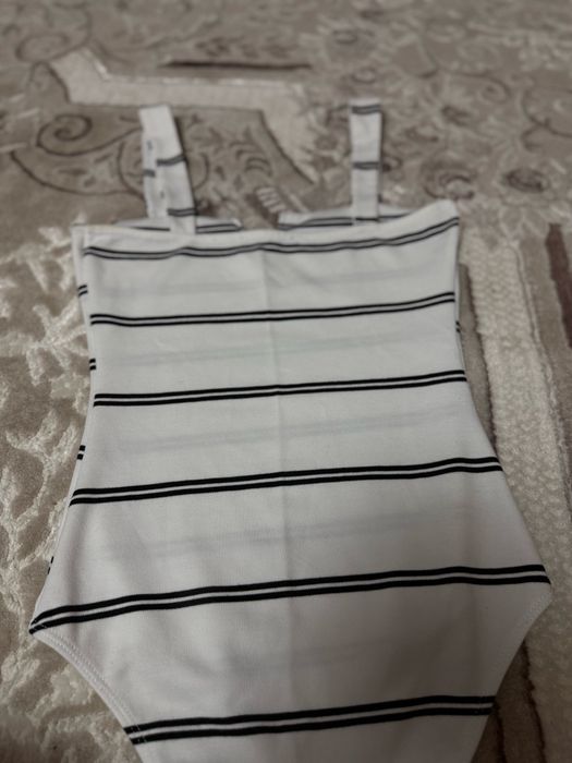 Боді Bershka, нове без бірок