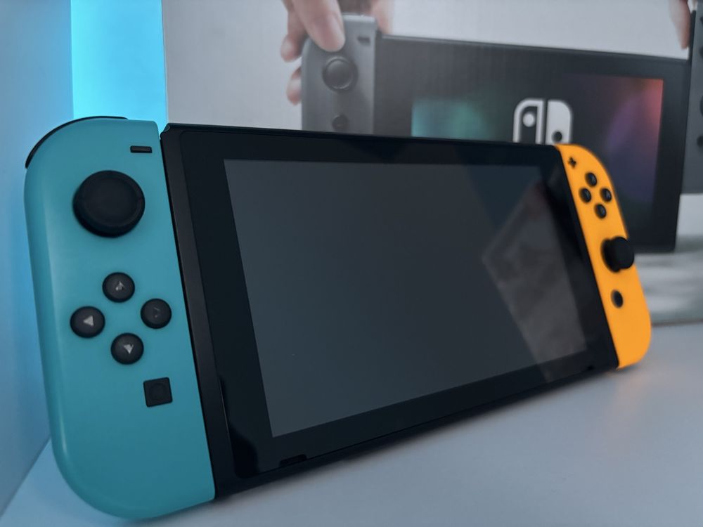 Nintendo switch+3 gry+etui