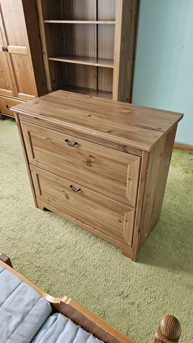 Szafka komoda drewniana do pokoju