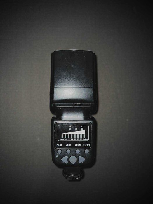 Фотоспалах Meike speedlite Mk 930