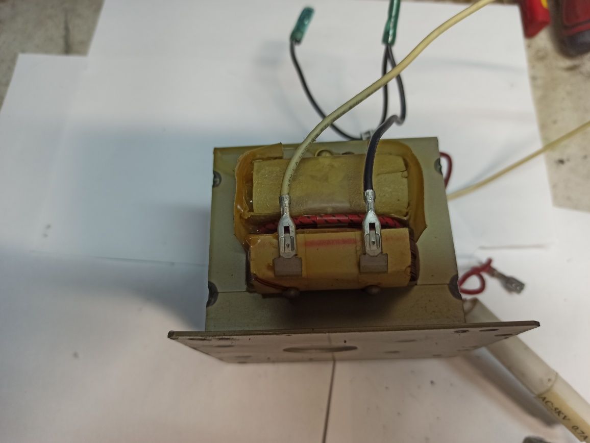 Transformator z mikrofalowki sprawnej działającej Jens 750w 1000w