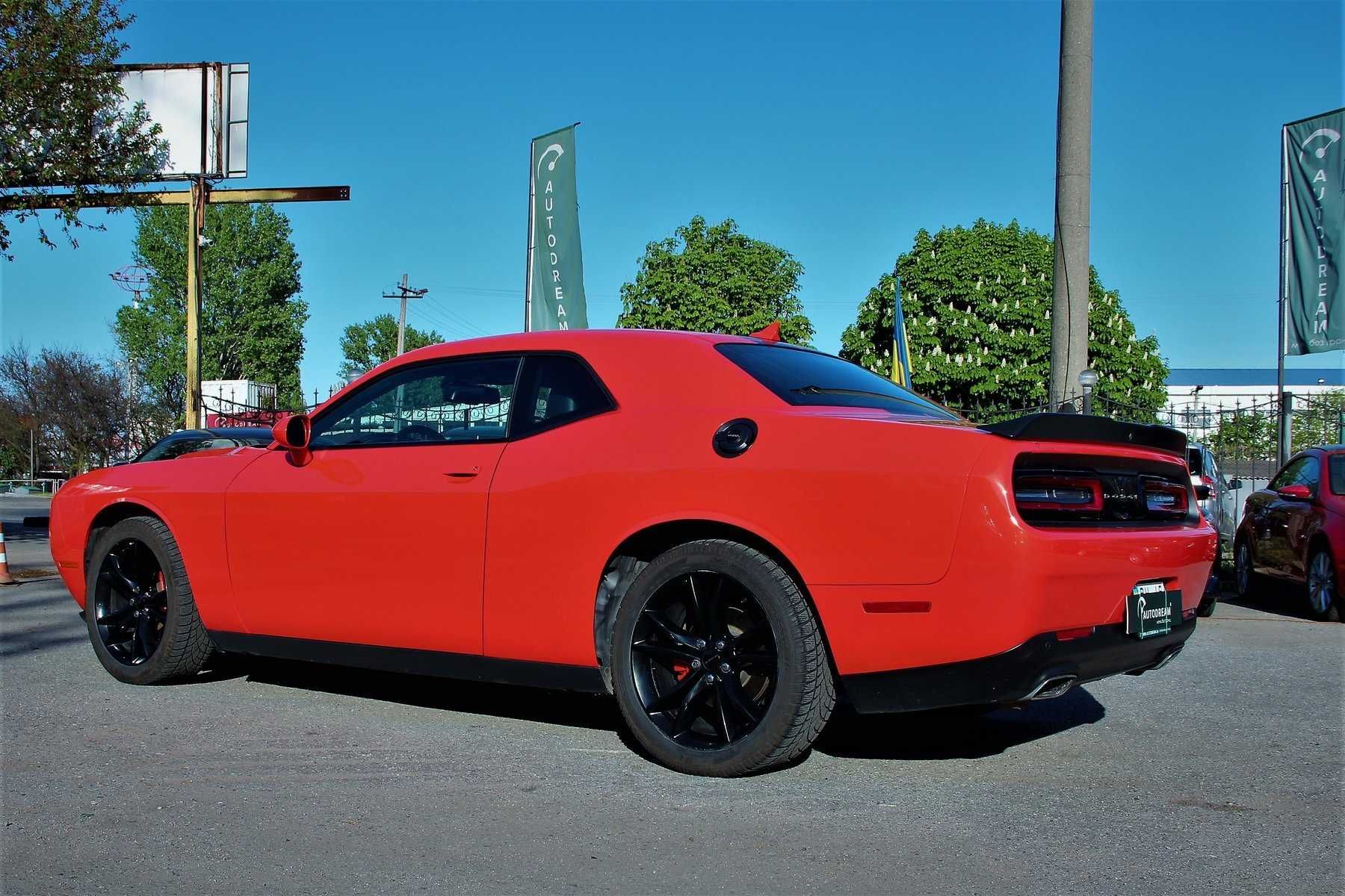 Dodge Challenger SXT PLUS 2016