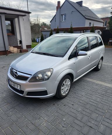 Opel zafira b 1.6 benzyna gaz 7 osobowa prywatnie stan bardzo dobry