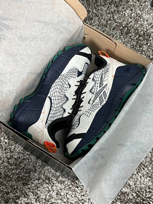 Мужские термо кроссовки Reebok Zig Kinetica 2.5 Edge GTX Beige Navy