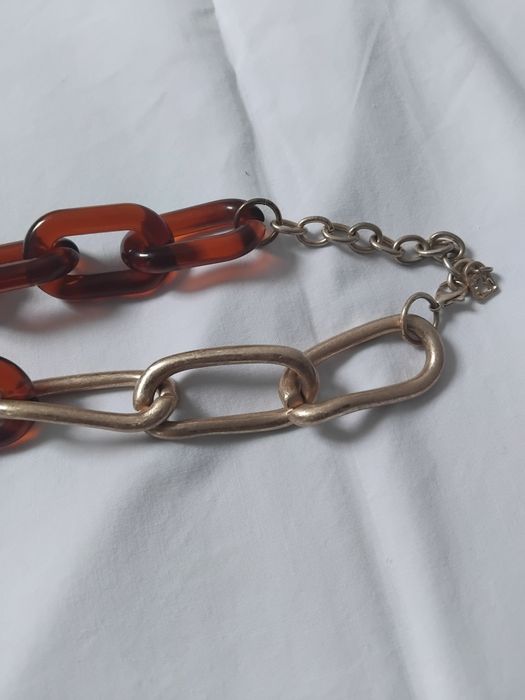 Colar com elos grandes em castanho e dourado da Parfois